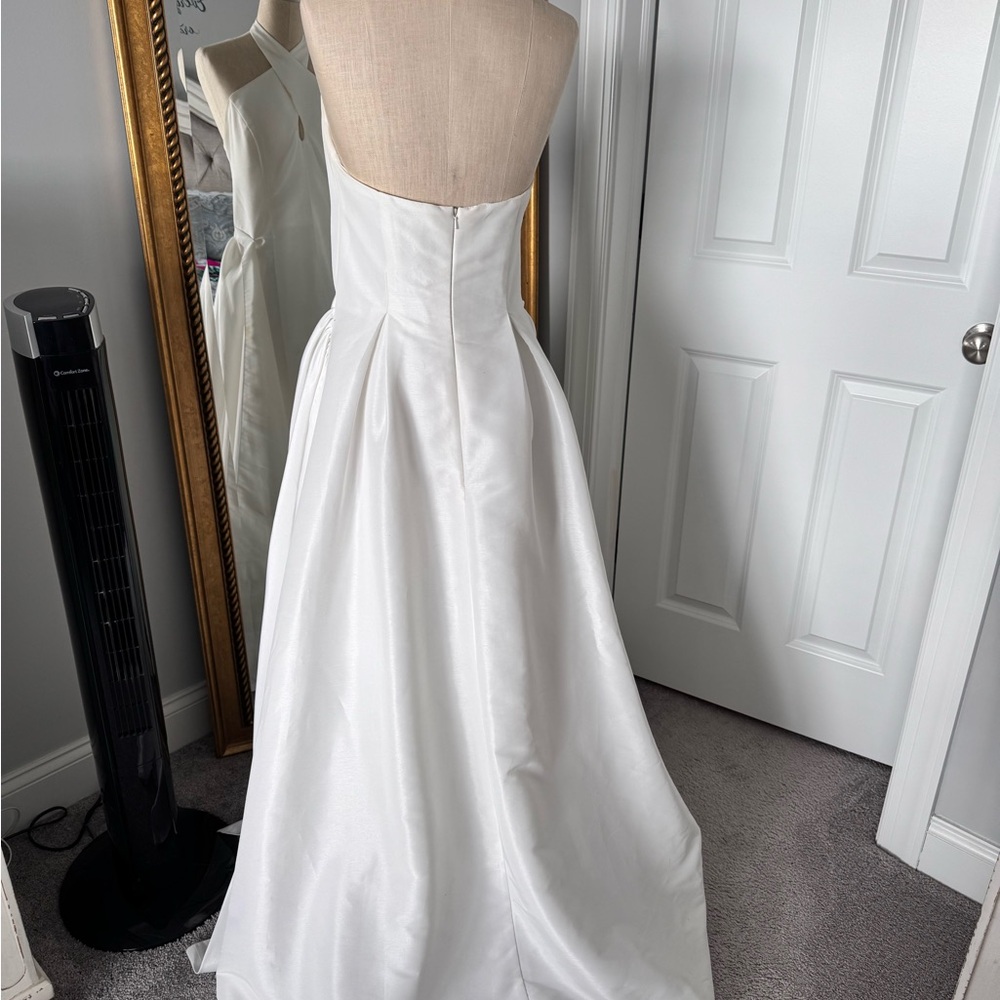 Rachel Allen size 14 white taffeta gown with overskirt. - Picture 2 of 5